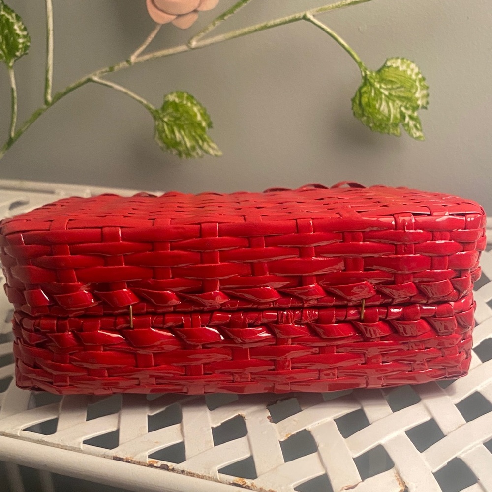 Gucci Red Wicker Woven Mormont  Shoulder Bag with Gold Chain - Picture 7 of 15